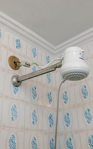 Apartamento à venda com 76m², 2 quartos e 1 vaga Apartamento à venda com 76m², 2 quartos e 1 vagaBanheiro