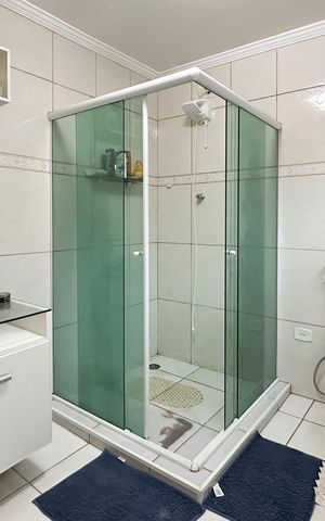 Casa à venda com 112m², 2 quartos e 1 vaga Casa à venda com 112m², 2 quartos e 1 vagaBanheiro da Suíte