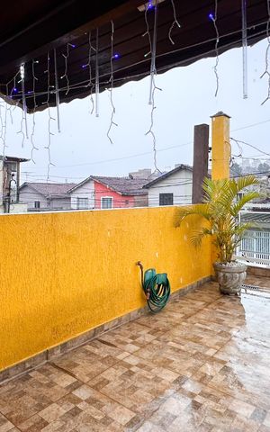 Casa à venda com 112m², 2 quartos e 1 vaga Casa à venda com 112m², 2 quartos e 1 vagaVaranda do Quarto
