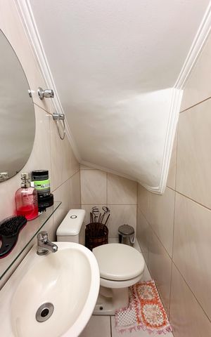 Casa à venda com 112m², 2 quartos e 1 vaga Casa à venda com 112m², 2 quartos e 1 vagaLavabo