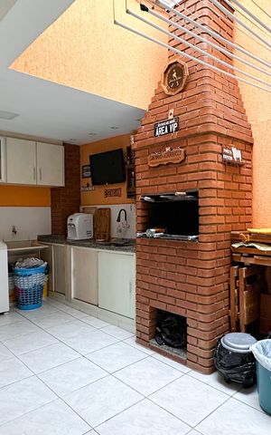 Casa à venda com 112m², 2 quartos e 1 vaga Casa à venda com 112m², 2 quartos e 1 vagaÁrea de Serviço