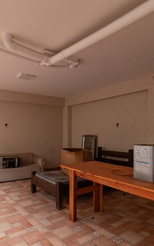 Casa à venda com 100m², 3 quartos e sem vaga Casa à venda com 100m², 3 quartos e sem vagaQuintal