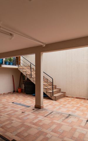 Casa à venda com 100m², 3 quartos e sem vaga Casa à venda com 100m², 3 quartos e sem vagaQuintal