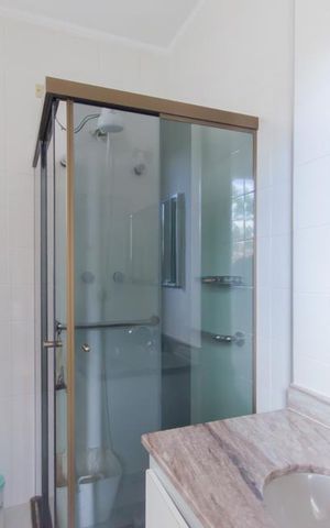 Casa à venda com 360m², 5 quartos e 5 vagasBanheiro da Suíte 1