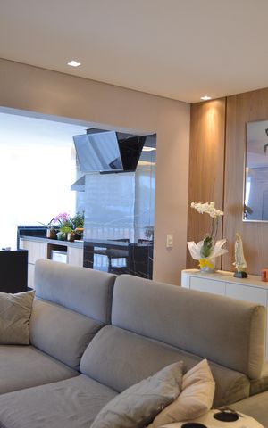 Apartamento à venda com 113m², 2 quartos e 2 vagasSala