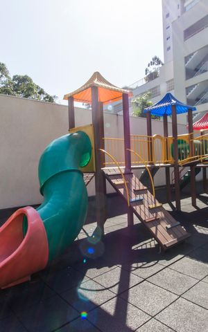 Apartamento à venda com 131m², 3 quartos e 2 vagasÁrea comum - Playground