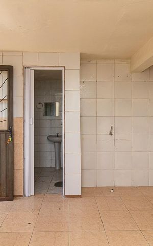 Casa à venda com 41m², 1 quarto e sem vagaSala/Cozinha