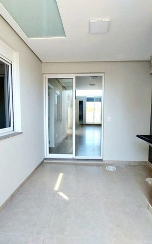 Casa de condomínio à venda com 90m², 3 quartos e 1 vaga