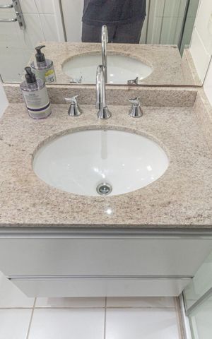 Apartamento para alugar com 60m², 2 quartos e 2 vagas Apartamento para alugar com 60m², 2 quartos e 2 vagasBanheiro da Suíte