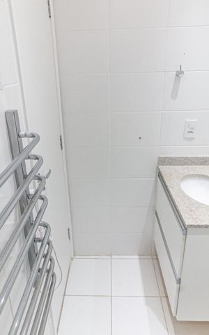 Apartamento para alugar com 60m², 2 quartos e 2 vagas Apartamento para alugar com 60m², 2 quartos e 2 vagasBanheiro