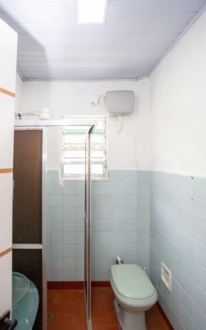 Casa para alugar com 80m², 1 quarto e 2 vagasBanheiro