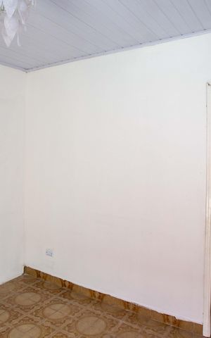 Casa para alugar com 80m², 1 quarto e 2 vagasSala