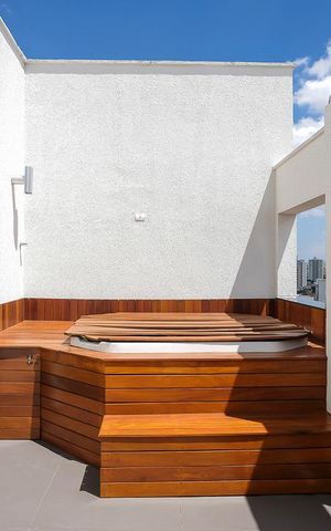 Apartamento à venda com 120m², 3 quartos e 4 vagasVaranda