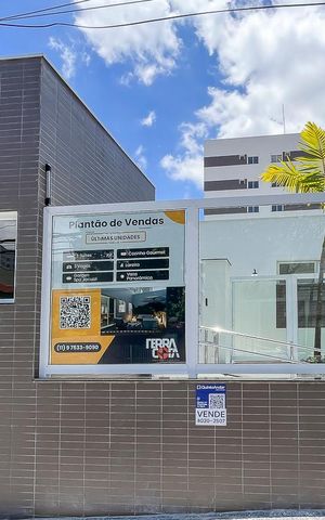 Apartamento à venda com 120m², 3 quartos e 4 vagasFachada + plaquinha
