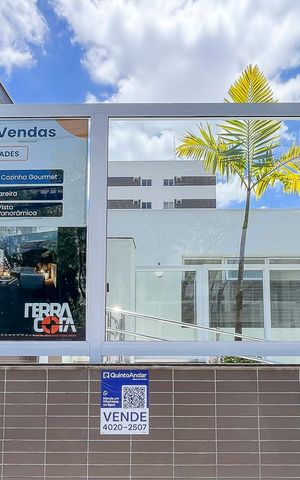 Apartamento à venda com 120m², 3 quartos e 4 vagasFachada + plaquinha