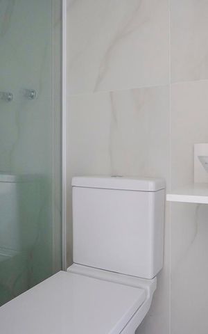 Apartamento à venda com 120m², 3 quartos e 4 vagasBanheiro da varanda