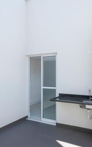 Apartamento à venda com 120m², 3 quartos e 4 vagasVaranda