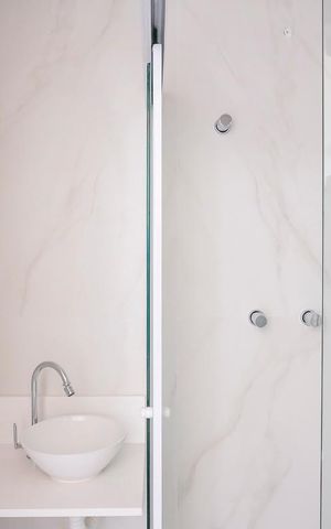 Apartamento à venda com 120m², 3 quartos e 3 vagasBanheiro da varanda