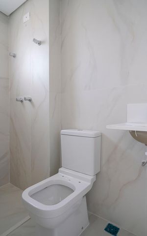 Apartamento à venda com 121m², 3 quartos e 3 vagasBanheiro da suíte 3