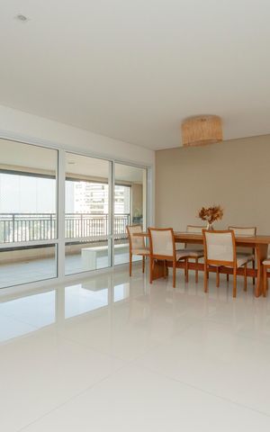 Apartamento para alugar com 223m², 4 quartos e 4 vagasSala de Jantar
