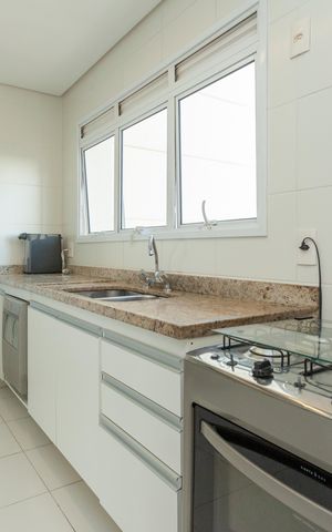 Apartamento para alugar com 223m², 4 quartos e 4 vagasCozinha