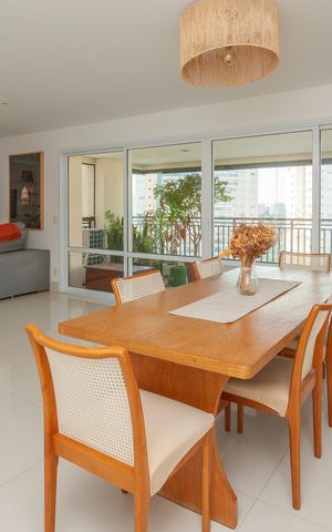 Apartamento para alugar com 223m², 4 quartos e 4 vagasSala de Jantar