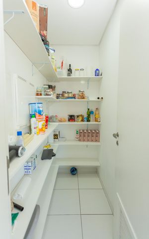 Apartamento para alugar com 223m², 4 quartos e 4 vagasDespensa
