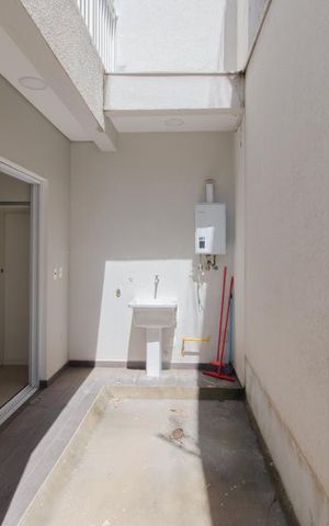 Casa de condomínio à venda com 103m², 2 quartos e 1 vaga Casa de condomínio à venda com 103m², 2 quartos e 1 vagaÁrea de Serviço