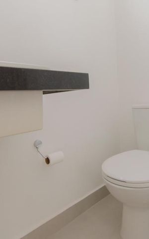 Casa de condomínio à venda com 103m², 2 quartos e 1 vaga Casa de condomínio à venda com 103m², 2 quartos e 1 vagaLavabo