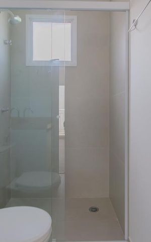 Casa de condomínio à venda com 103m², 2 quartos e 1 vaga Casa de condomínio à venda com 103m², 2 quartos e 1 vagaBanheiro da Suíte 1