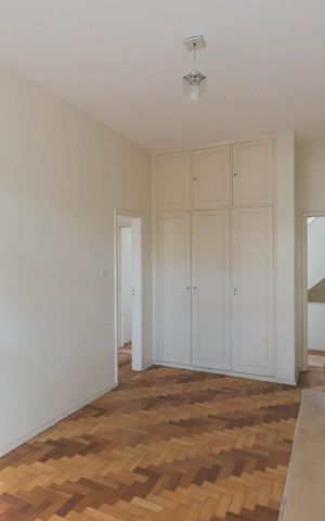 Casa à venda com 300m², 4 quartos e 2 vagasQuarto 2