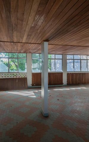 Casa à venda com 300m², 4 quartos e 2 vagasCobertura