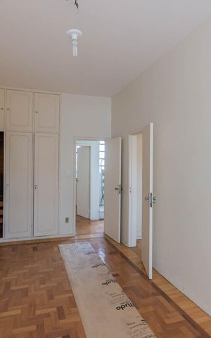 Casa à venda com 300m², 4 quartos e 2 vagasQuarto 3