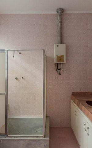 Casa à venda com 300m², 4 quartos e 2 vagasBanheiro
