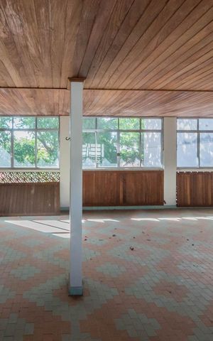 Casa à venda com 300m², 4 quartos e 2 vagasCobertura