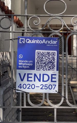 Casa à venda com 300m², 4 quartos e 2 vagasPlaquinha