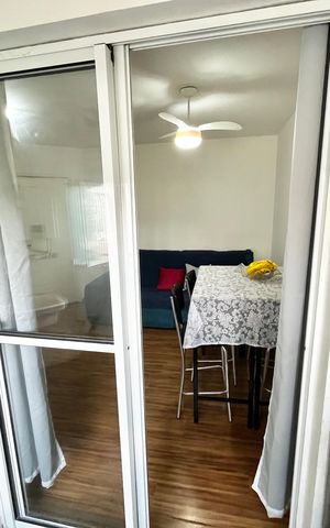 Apartamento para alugar com 48m², 2 quartos e sem vaga Apartamento para alugar com 48m², 2 quartos e sem vagaÁrea de Serviço