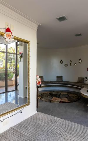 Apartamento à venda com 204m², 4 quartos e 4 vagasHall Social
