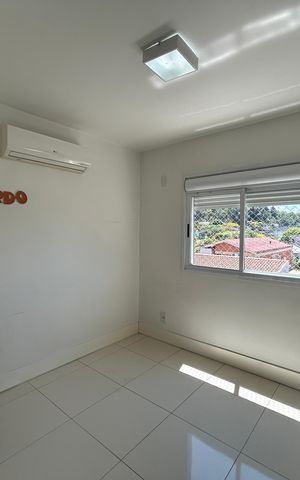 Apartamento para alugar com 140m², 4 quartos e 2 vagas Apartamento para alugar com 140m², 4 quartos e 2 vagasQuarto