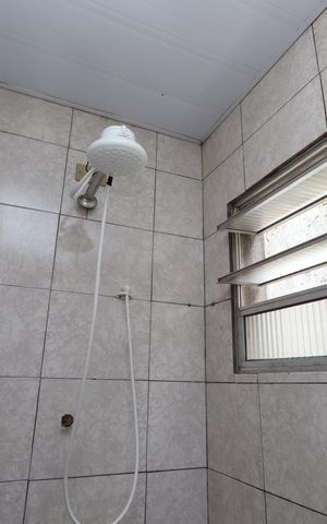 Casa à venda com 172m², 4 quartos e 1 vagaBanheiro - Casa 3