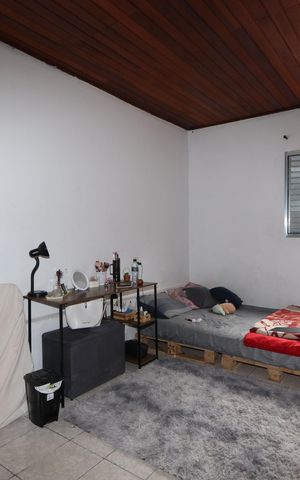 Casa à venda com 172m², 4 quartos e 1 vagaQuarto - Casa 3