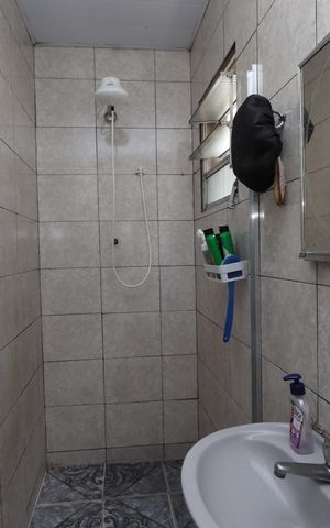 Casa à venda com 172m², 4 quartos e 1 vagaBanheiro - Casa 3