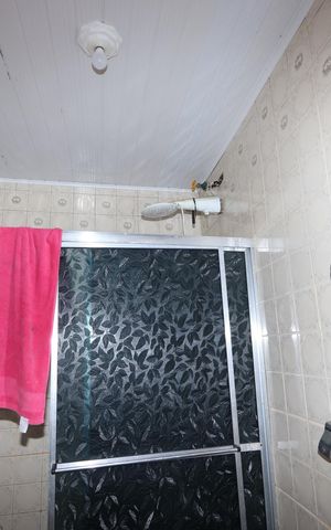 Casa à venda com 172m², 4 quartos e 1 vagaBanheiro - Casa 1