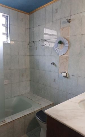 Casa à venda com 250m², 3 quartos e 4 vagas