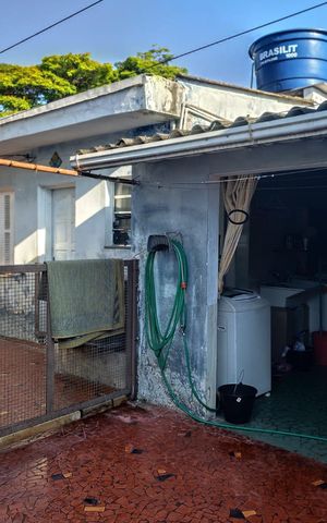 Casa à venda com 250m², 3 quartos e 4 vagas