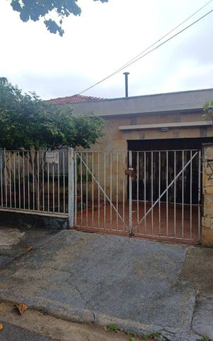 Casa à venda com 250m², 3 quartos e 4 vagas