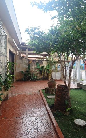 Casa à venda com 250m², 3 quartos e 4 vagas