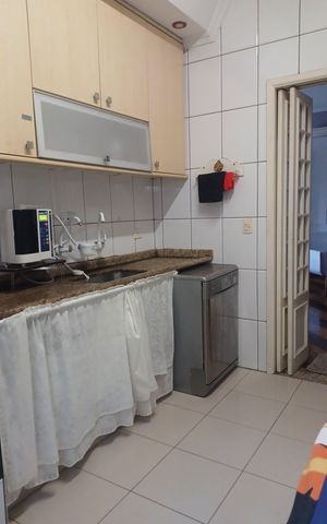 Casa à venda com 250m², 3 quartos e 4 vagas