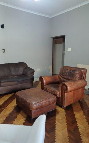 Casa à venda com 250m², 3 quartos e 4 vagas