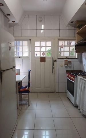 Casa à venda com 250m², 3 quartos e 4 vagas
